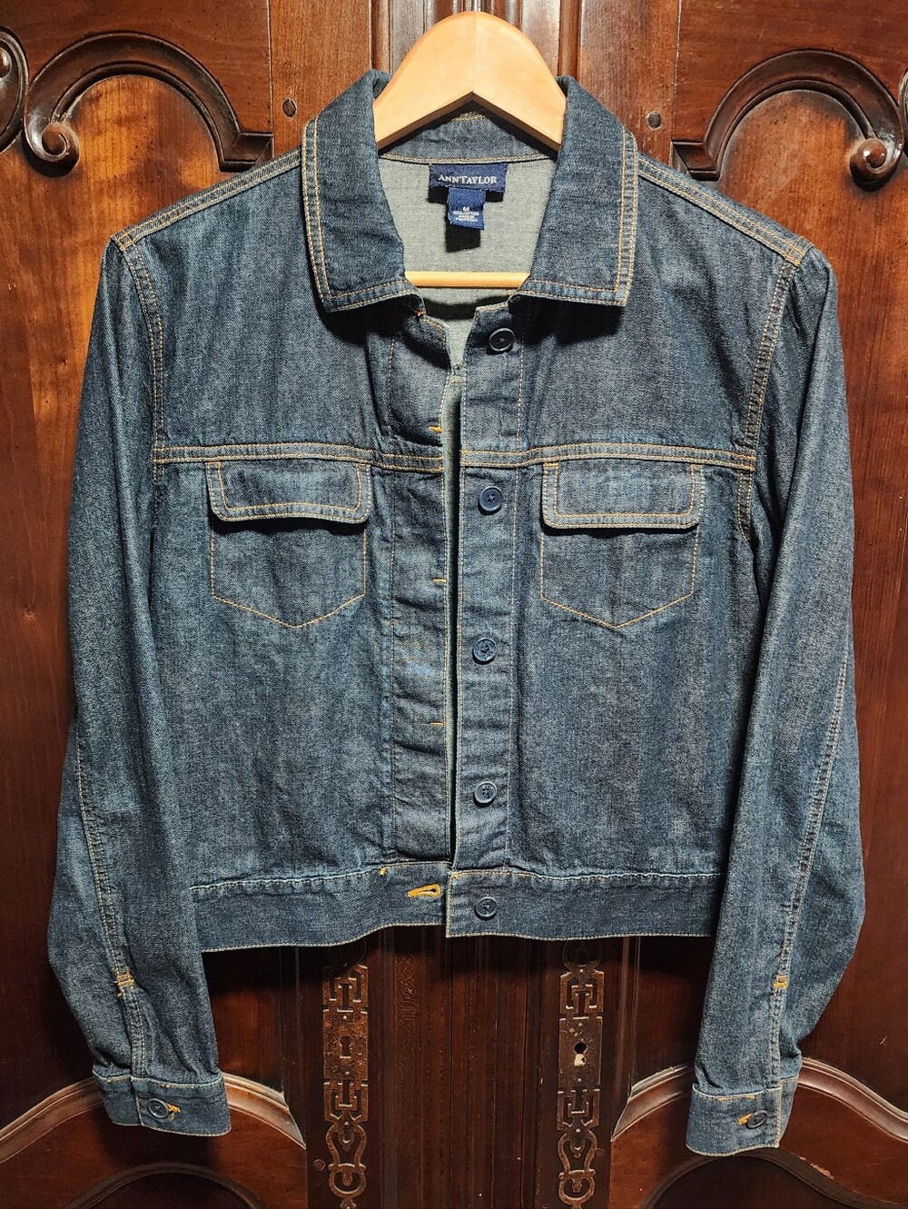 ANN TAYLOR - Dark Jean Jacket